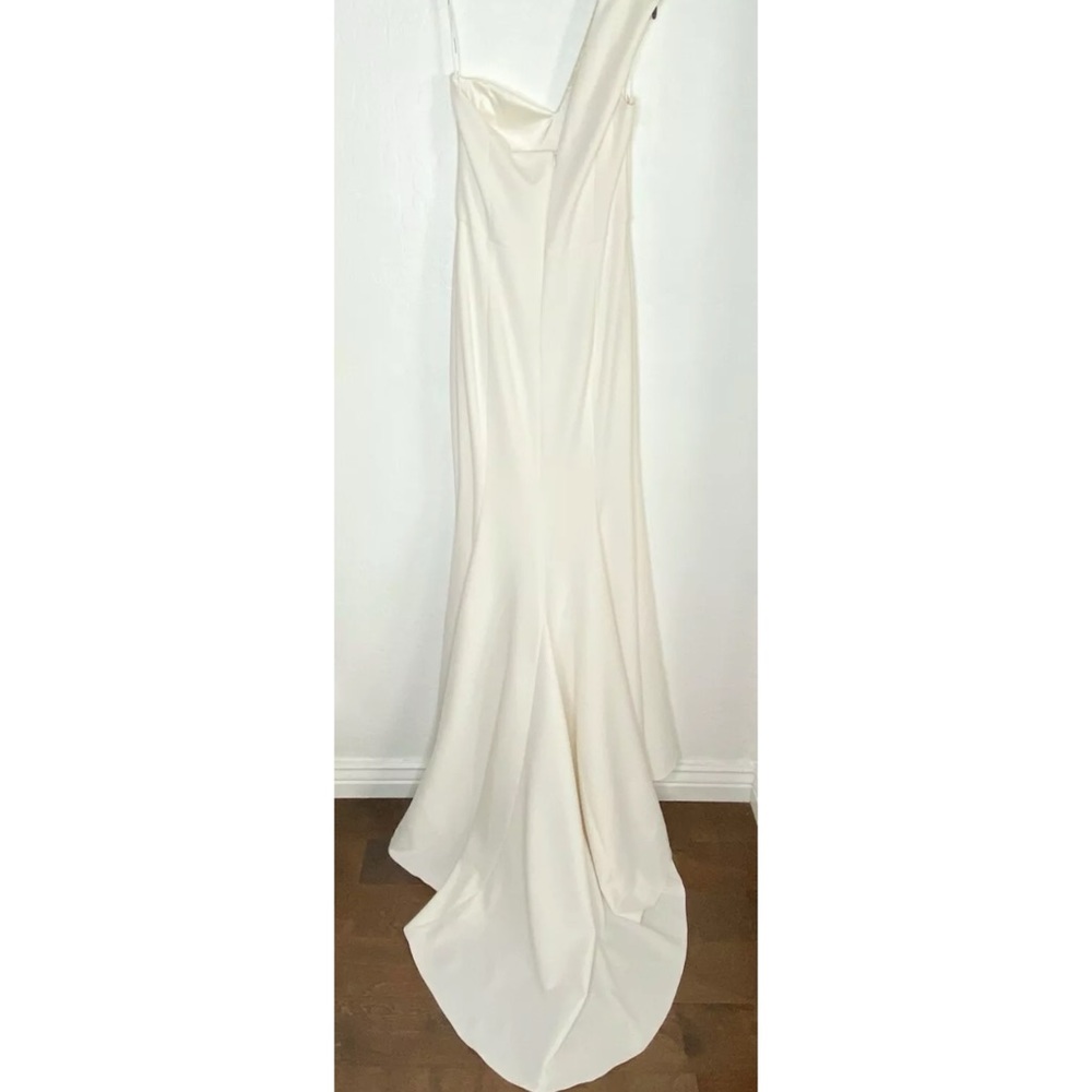 CHRISTIAN SIRIANO Ivory Off the One Shoulder Gown - Picture 6 of 12
